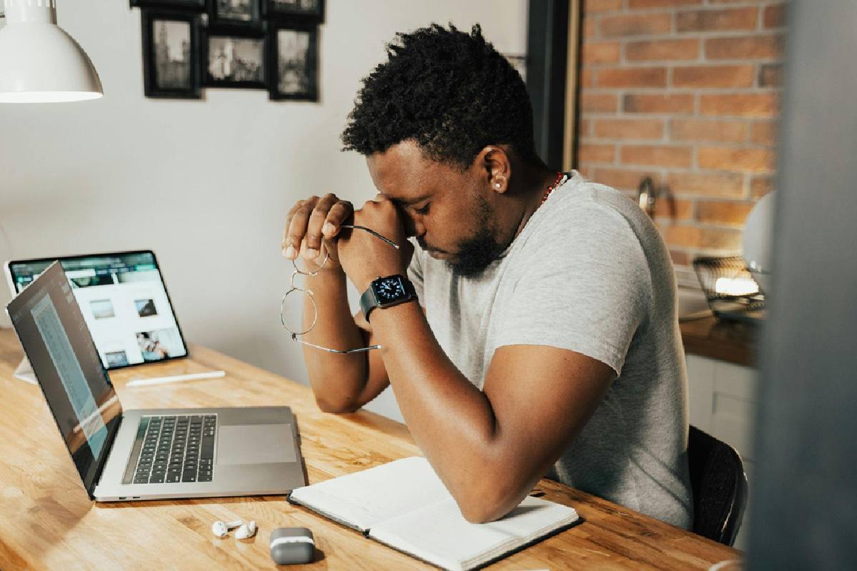 The Role of Remote Working Monitoring Software in Employee Wellbeing